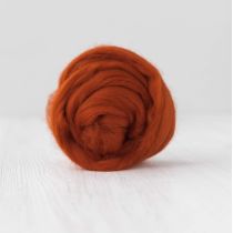 70% Merino, 30 % Tussah silkki (rust) 50g DHG