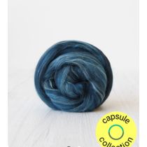 70% Merino, 30% Tussah silkki (blue morpho butterfly) 50 gr DHG