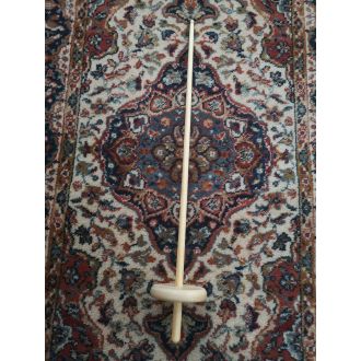 60-70 cm pitkä värttinä suomalaista käsityötä